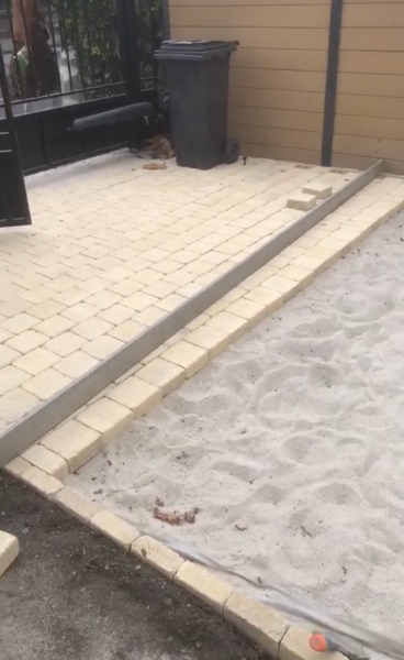 Pose de pavé autobloquant carré ou en losange devant maison à Bordeaux, Mérignac, Talence, Pessac - Obtenez le Prix au m2